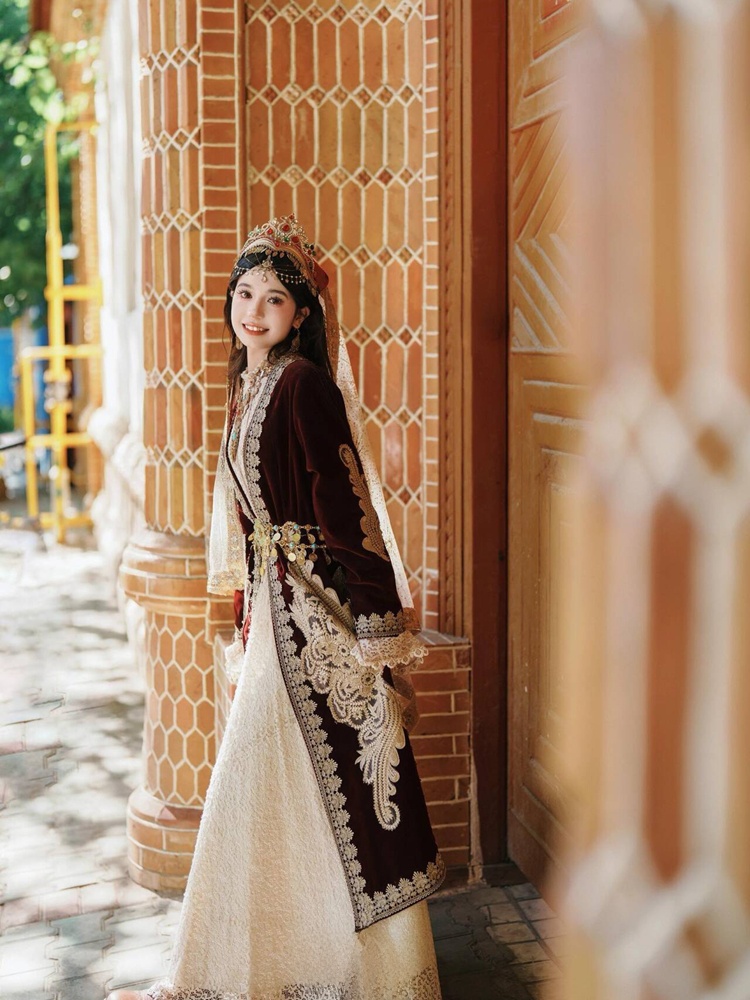 New Ethnic Minority Uygur Clot - Ethnic Clothing & Online Fashion Store Khaadi Uk recension och pris